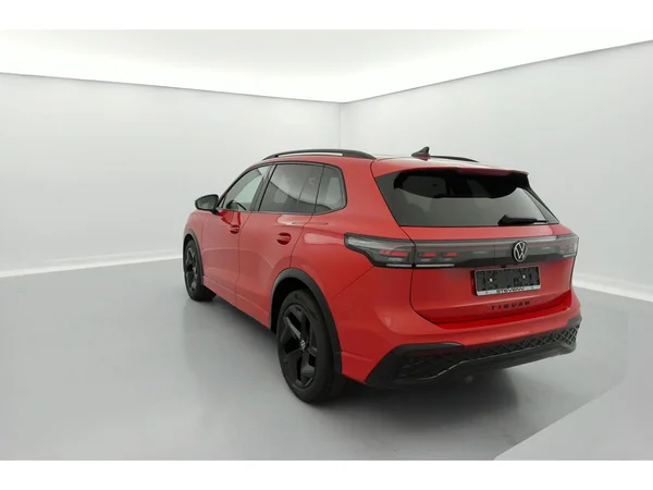 VOLKSWAGEN Tiguan Dsl (2024) — foto 7 van 36