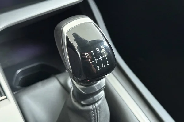 Peugeot 308 (2024) — foto 7 van 29