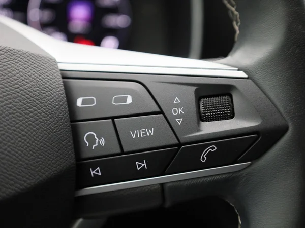 SEAT Leon (2023) — foto 18 van 38