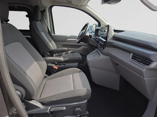 VOLKSWAGEN Transporter T7 32 Combi Lwb Dsl (2025) — foto 10 van 19