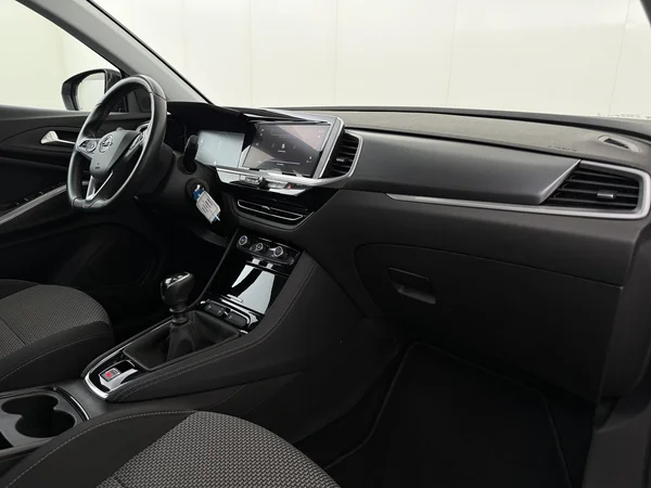 OPEL Grandland (2022) — foto 3 van 28