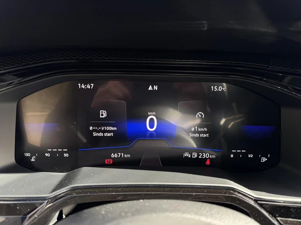 VOLKSWAGEN Polo (2023) — foto 16 van 16