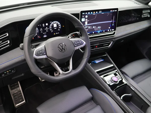 VOLKSWAGEN Tiguan (2026) — foto 6 van 24