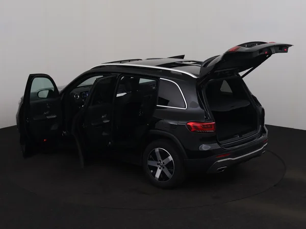 MERCEDES GLB 180 (2021) — foto 30 van 31