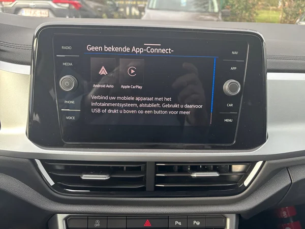 VOLKSWAGEN T-Roc (2025) — foto 3 van 24