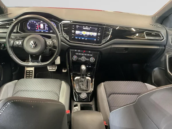 VOLKSWAGEN T-Roc R (2021) — foto 2 van 22