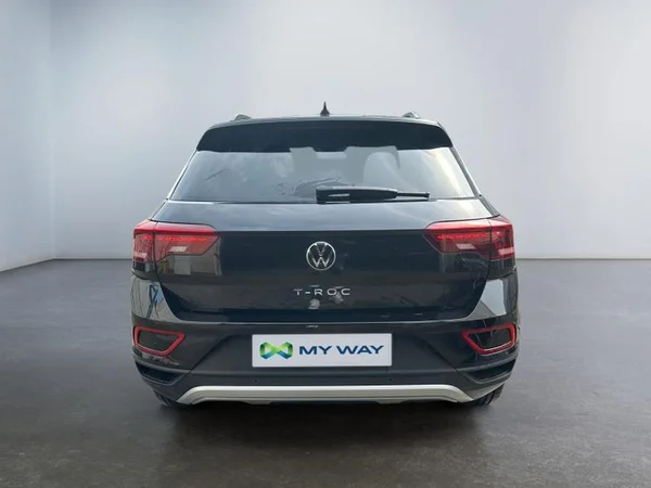 VOLKSWAGEN T-Roc (2022) — foto 21 van 24