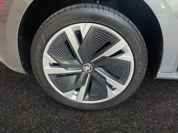 SKODA Kamiq (2025) — foto 11 van 12