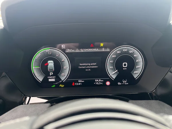 AUDI A3 Sportback (2025) — foto 21 van 24