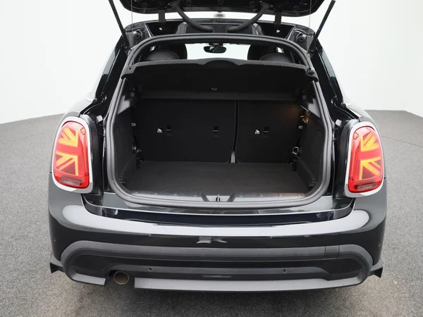 MINI Cooper (2022) — foto 6 van 40