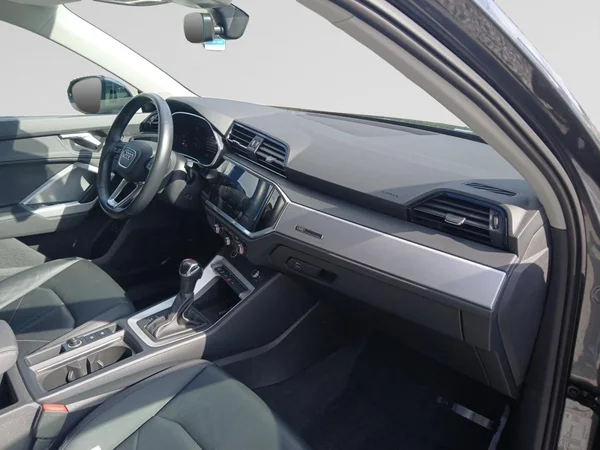 AUDI Q3 PHEV (2021) — foto 9 van 20