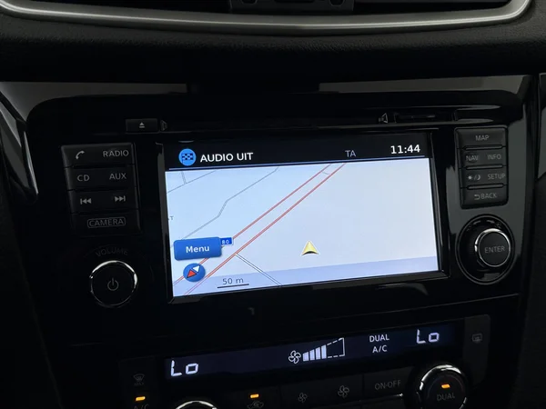 NISSAN Qashqai (2015) — foto 10 van 23