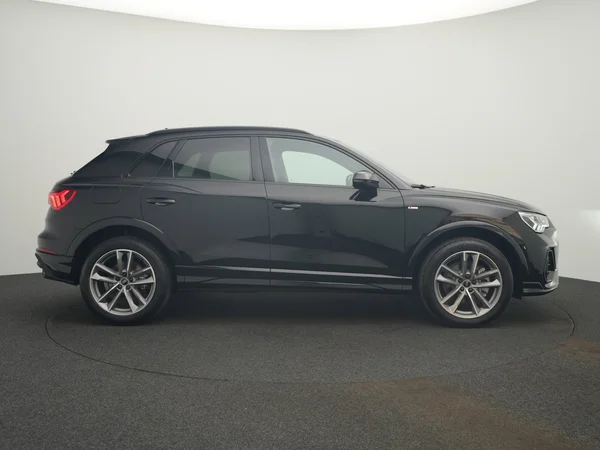 AUDI Q3 (2025) — foto 6 van 20