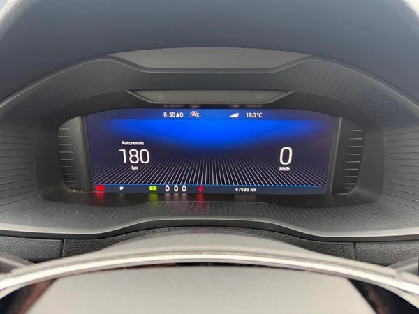 SKODA Karoq Dsl (2022) — foto 4 van 32