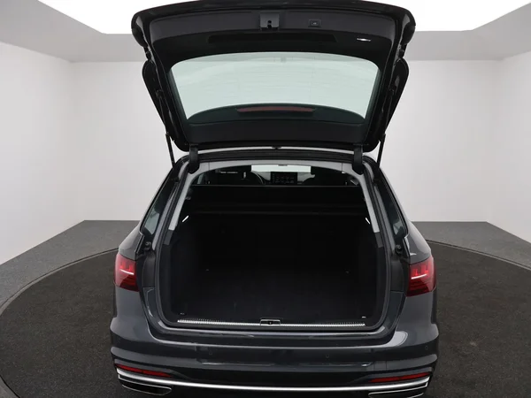 Audi A4 (2022) — foto 6 van 23