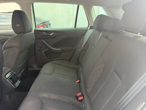 SKODA Kamiq (2022) — foto 13 van 21
