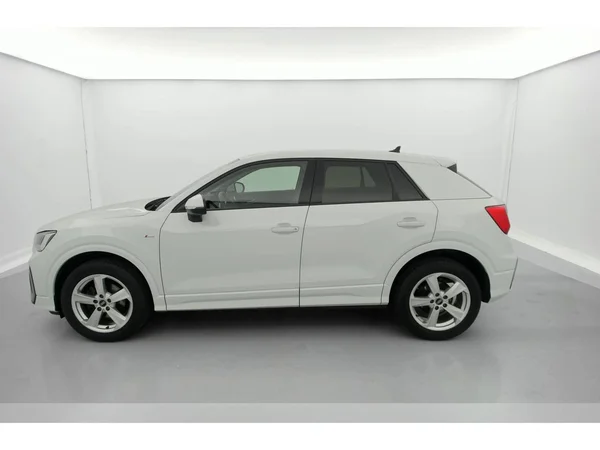 AUDI Q2 (2022) — foto 3 van 35