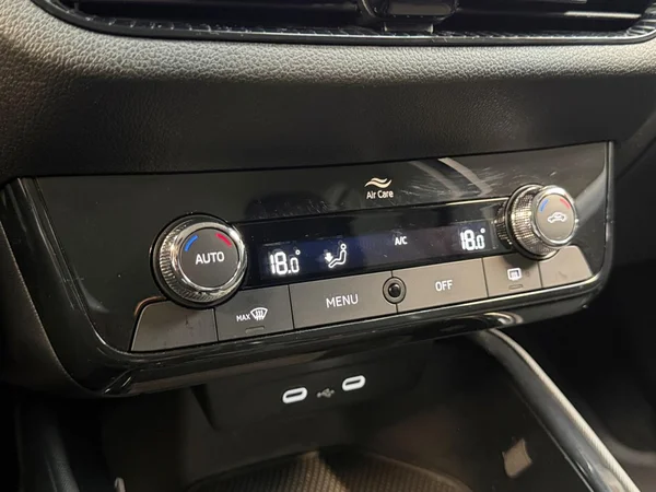 SKODA Fabia (2024) — foto 18 van 24