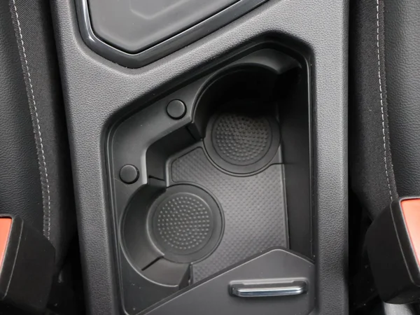 VOLKSWAGEN Tiguan Allspace (2024) — foto 16 van 35