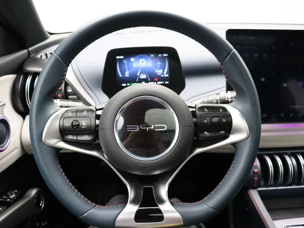BYD ATTO 3 (2023) — foto 16 van 32