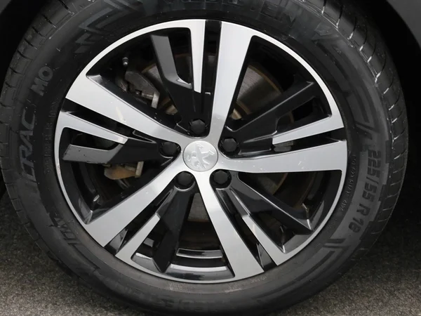 Peugeot 3008 (2023) — foto 6 van 49