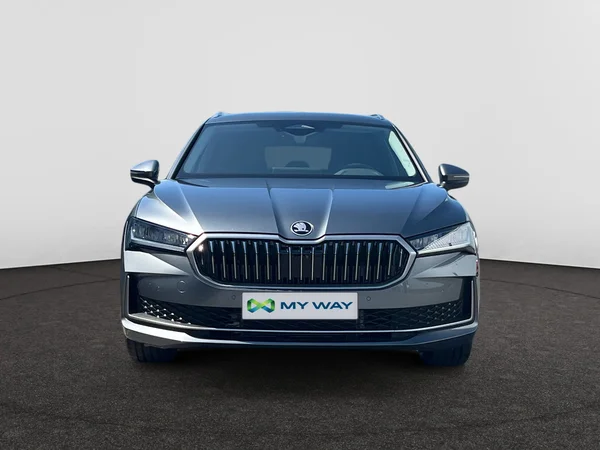SKODA Superb Combi (2024) — foto 2 van 20