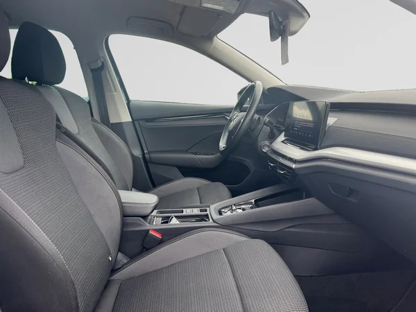 SKODA Octavia Combi (2023) — foto 5 van 18