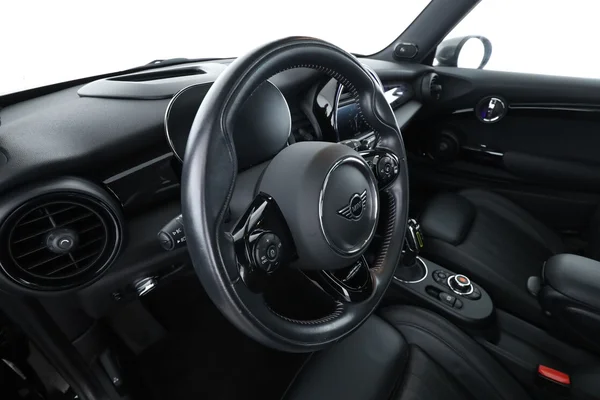 MINI Mini (2021) — foto 4 van 18