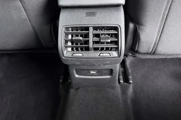 Citroen C4 (2024) — foto 30 van 30