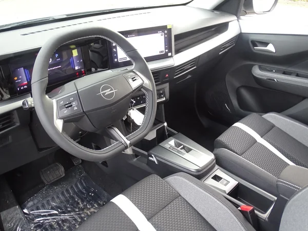 Opel Frontera (2025) — foto 4 van 21