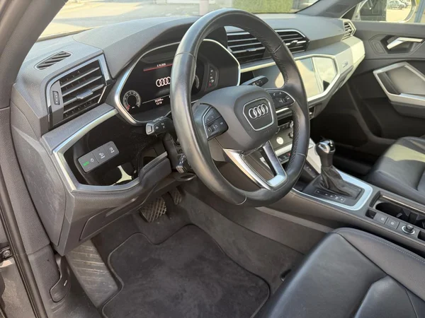 AUDI Q3 Sportback (2024) — foto 9 van 24