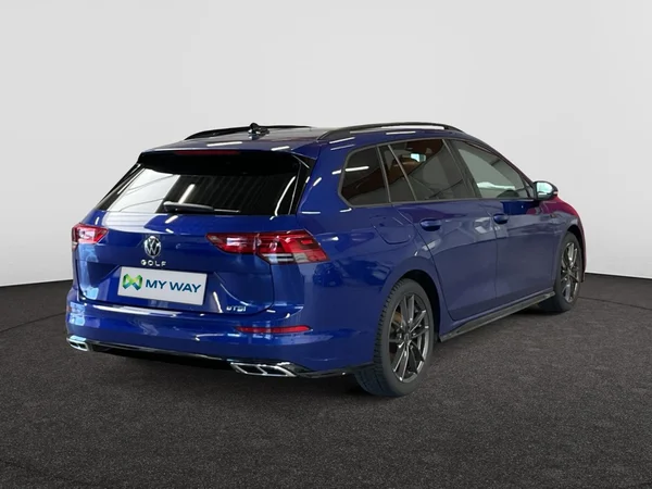 VOLKSWAGEN Golf VIII SW (2024) — foto 19 van 23