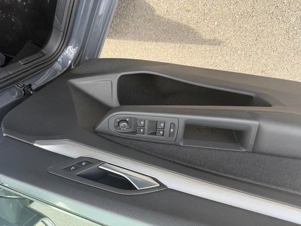 VOLKSWAGEN Golf VIII (2024) — foto 17 van 21
