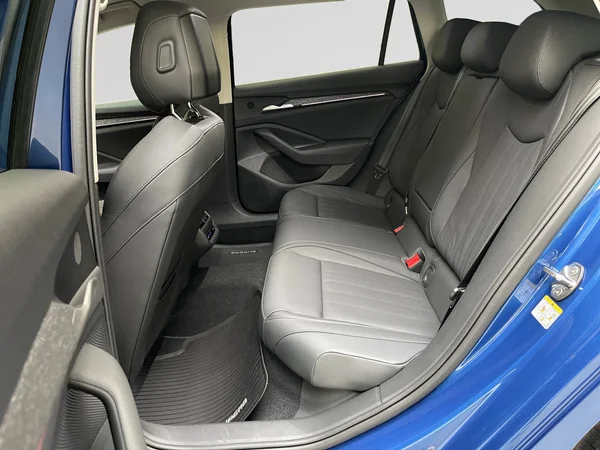 SKODA Superb Combi (2025) — foto 16 van 19