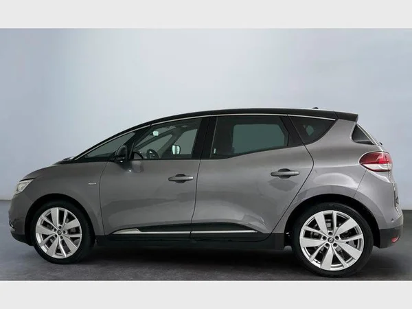 Renault Scénic (2019) — foto 18 van 23