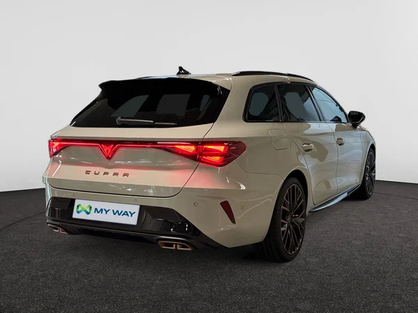 CUPRA Leon ST e-Hybrid (PHEV) (2025) — foto 12 van 19