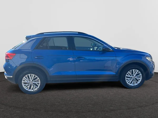 VOLKSWAGEN T-Roc (2017) — foto 2 van 22