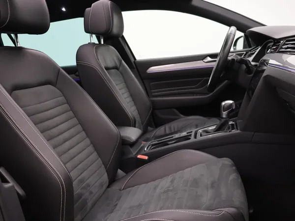 Volkswagen Passat (2022) — foto 27 van 29