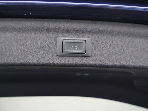 AUDI Q3 PHEV (2023) — foto 8 van 26