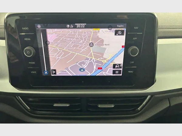 Volkswagen T-Roc (2022) — foto 5 van 21