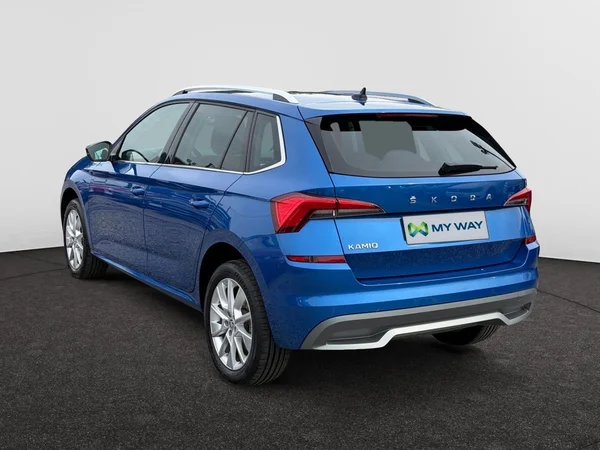SKODA Kamiq (2022) — foto 6 van 11