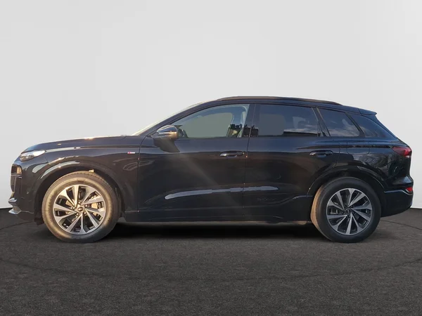 AUDI Q6 e-tron (2026) — foto 12 van 24