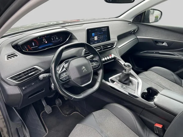 Peugeot 5008 (2020) — foto 22 van 22