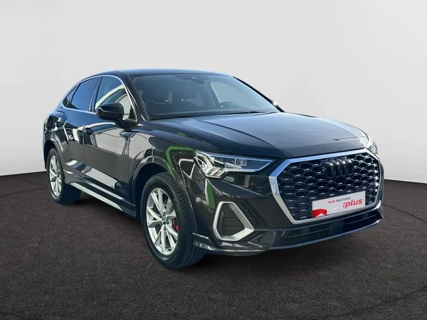 AUDI Q3 Sportback (2020) — foto 8 van 43
