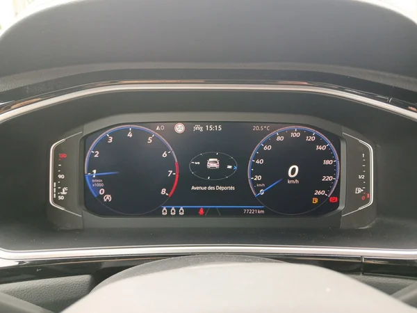 VOLKSWAGEN T-Roc (2023) — foto 19 van 20