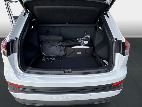 AUDI Q4 e-tron (2023) — foto 14 van 19