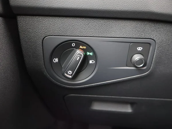 Volkswagen Tiguan (2024) — foto 15 van 28