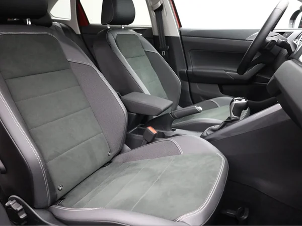 VOLKSWAGEN Taigo (2024) — foto 14 van 19