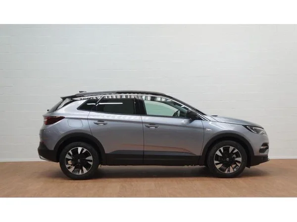 Opel Grandland X (2020) — foto 18 van 21