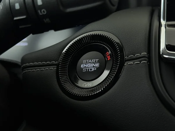 JEEP Compass (2024) — foto 15 van 29